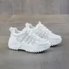 Sapatos femininos de sola grossa 2026 nova coleção primavera/verão para aumentar a altura para pessoas baixinhas, tênis "dad shoes" de malha respirável, sapatos casuais versáteis e leves