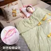 Almohada y manta a cuadros dos en uno para siestas en la oficina, cojín para la sala de estar y cojín para el coche