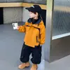 Chaqueta Cortavientos Tres en Uno para Niños Estilo Nuevo 2026 Conjunto Elegante Fresco Atractivo de Dos Piezas para Bebés Niños