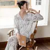 Ropa de estar de lujo con estampado de jungla y manga larga, Pijama elegante y estilizado, Estilo fino de primavera-verano, Gama alta, Se puede usar en exteriores, Conjunto de seda helada