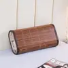 Almohada de bambú de verano con un núcleo hueco de bambú tejido para soportar la columna cervical y promover el sueño; una almohada fresca y transpirable para adultos, adecuada para un solo uso en casa