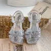 Sandalias para Niña 2026 Nuevo Modelo de Verano Zapatos de Princesa de Cristal para Niños Sandalias de Moda Abiertas Elegantes para Niña Suela Suave