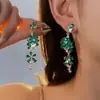 Brincos de prata com franja floral cravejados de diamantes, estilo europeu e americano, brincos de tarraxa requintados de luxo leve vintage, brincos de nicho de alta qualidade transfronteiriços para mulheres