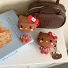 Delantal de Cereza Gato KT Compatible con Estuche Protector AirPods Pro 1ª/2ª Generación Cubierta para Auriculares Bluetooth Apple AirPods4