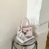 Bolso Cuadrado Pequeño Texturizado de Alta Calidad al por Mayor para Mujer, Nuevo Estilo Primavera 2026, Bolso de Hombro de Lujo Ligero y Elegante, Bolso Cruzado para el Trabajo