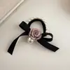 Diadema de Lazo de Camelia de Alta Gama para Mujer, Cuerda para el Cabello de Perla Rosa, Diadema Francesa para Cola de Caballo Baja, Flor para el Cabello