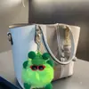 Pelota de Peluche Linda Peluche Bola de Carbón Falsa Colgante de Bolso Muñeca Colgante Muñeca de Dibujos Animados Llavero de Coche Regalo