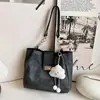 Bolso de mujer transfronterizo de gran capacidad, nueva colección otoño 2026, bolso de hombro versátil y a la moda, bolso tote moderno y casual para el trabajo y el uso diario