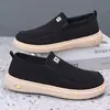 Novidade de Verão Estilo Antigo Sapatos de Pano de Pequim para Homens, Confortáveis e Respiráveis Sapatos Casuais Masculinos de Solado Grosso, Leves Slip-On Sapatos de Pai