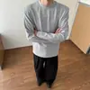 Camiseta de Manga Longa para Homem Primavera e Outono 2026, Moletom Patchwork Desconstruído com Ombro Normal, Camiseta Básica Cleanfit com Gola Pequena