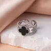 Anillo para Mujer, Lujo Ligero, Gama Alta, Nicho, Anillo con Pigmento que No Cae, Apertura de Circonita, Joyería de Mano Exagerada, Mayoreo