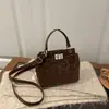 Bolsas Femininas, Elegantes Urbanas de Ombro Único Casuais Pequenas Quadradas, Simples e Estilosas, Tendência Novo Estilo Bolsas Femininas de Mão Transversais