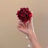 Nuevo Pasador de Pelo Rojo con Flores Retro Estilo Chino para Mujer, Elegante Pinza para el Cabello con Borla de Perlas, Accesorio Versátil para Peinados de Qipao