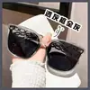 Nuevas Gafas de Sol de Alta Gama para Mujer, Montura Cuadrada Retro, Que Muestran el Rostro, Patillas Pequeñas de Cadena de Moda, Gafas de Sol de Estrella, Sencillas Elegantes