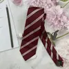 Gravata Curta Dourada Listrada Estilo Japonês para Estudantes, Gravata Preta para Mulheres, Gravata Borboleta para Senhoras, Gravata Escura para Casamentos