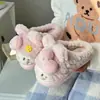 Fábrica de Zapatos Qidan pantuflas de algodón con dibujos animados para mujer, lindas pantuflas de felpa cálidas para interior y hogar para invierno