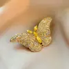 Broche de Borboleta Feminino de Alta Qualidade, Requintado, Moderno para Casacos, Suéteres, Decorações, Alfinetes de Lapela, Luxo Leve de Alta Qualidade, Atacado