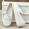 Sandalias clásicas de mujer del viejo Pekín zapatos de cueva malla transpirable Joker exterior vestido casual antideslizante resistente al desgaste 2024