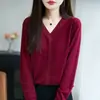 Lã fina transfronteiriça 26 Outono/Inverno Novo Tricô Feminino Solto Decote V Renda Franzida Camada Base Suéter Fino