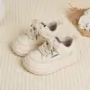 Zapatillas Nuevas de Moda para Bebé de Primavera y Otoño, Zapatos Deportivos Antideslizantes de Suela Blanda para Niños, Zapatos Individuales para Niños Pequeños, Zapatos Casuales Versátiles para Niñas