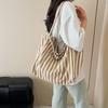 Bolsa Tote de Lona Grande Capacidade Estilo Artístico Casual Nova Coleção Primavera 2026 Estilo Coreano Moda Listrada Bolsa de Mão Bolsa de Ombro