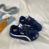Zapatos de Entrenamiento Moral de Terciopelo Estilo Campus para Mujer 2025 Invierno Nuevo Estilo Caliente Cálidos de Suela Gruesa Lindos Versátiles Casuales de Algodón