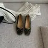 Primeiro Encontro Temporada Estilo Coreano Sapatos Mocassim Plataforma de Veludo com Laço Feminino 2026 Novo Estilo Retrô Sapatos de Trabalho Slip-on Ba