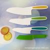 Venta al por mayor de fábrica Utensilios de cocina Plástico Cuchillo para pan Juego de tres piezas para cortar fruta, cortar pastel, cortar postre, Juego de cuchillos de plástico para niños