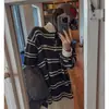 Enviado~ Sudadera a rayas suelta, versátil y elegante para mujer, una nueva tendencia en ropa exterior casual otoño/invierno 25452