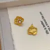 Formato de Concha de Sereia Incrustado com Pérolas e Zircônias Banhado em Cobre com Ouro Real 18K Agulha de Prata 925 Luxo Acessível Versátil Brincos Brincos