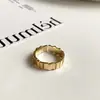 Diseño de nicho anillo de lujo de alta gama moda femenina personalidad todo-partido no se decolora anillo ajustable para el dedo índice
