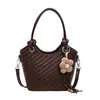 Nova Bolsa de Palha Tecida Urbana Simples Retrô Casual Bolsa de Mão Bolsa de Ombro Temperamento Comute Bolsa Transversal Feminina Atacado