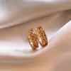 Brincos Argola Cheios de Diamantes Dourados para Mulheres, Estilo Luxuoso de Alta Qualidade, Brincos Elegantes, Acessórios de Orelha para Ano Novo, Brincos Argola para Rostos Quadrados e Redondos