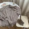 2026 Verano Little Red Book Cuello de Encaje Algodón Cuadros Azul Gris Camisa Adelgazante y Aclaradora Atuendo para el Trabajo Top de Verano