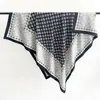 Chal Estilo Old Money Vintage 2026 Nuevo de Gama Alta Lujo Ligero Estilo Británico Bufanda Protectora Solar para Habitaciones con Aire Acondicionado