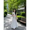 150 Altura Pequeña Blanco Hueco Crochet Sin Mangas Top Falda Larga Conjunto de Moda Adelgazante Cubre Cadera Diseño de Cintura Alta