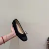 Sapatos Chuyuji Vintage Franceses com Laço Quadrado Baixo Versáteis Ballet Sola Macia Aumentadores de Altura