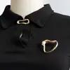 Joyería Moda Transfronteriza Europea y Americana Broche Pequeño Fresco Ropa para Mujer Cierre Irregular Pin Funcional Personalizado Accesorios para Mujer