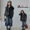 Conjunto de Otoño Estilo Coreano para Niñas 2026 Nuevo Moda Chaleco Pantalones Rectos a Rayas Camiseta Atuendo de Tres Piezas de Moda para Niños Mayores