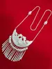 Joyería de Plata Yi de Daliangshan Sichuan Plata Mate Tradicional Étnica para Mujer Placa de Nombre Collar Performance Especial Danza Retro