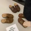 Zapatos Casuales de Estilo Birkenstock con Suela Gruesa, Aumento Interno de Altura, Slip-on, Puntera Cerrada, Doble Hebilla para Mujer, Novedad Otoño/Invierno 2026
