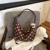 Bolsa casual de gran capacidad para mujer, nueva bolsa de hombro ligera para el verano 2026, bolso tipo cubo tote de lunares
