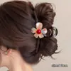 Lindo Pasador de Flor para el Cabello, Tamaño Grande para Cabello Grueso, Pasador de Cabello de Alta Gama y Exquisito, Lleno y Voluminoso, Accesorio para el Cabello de Pinza de Tiburón para la Parte Posterior de la Cabeza