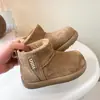 Botas de Algodón con Forro de Felpa para Niños 2025 Invierno Nuevas Botas de Nieve Estudiante Versátiles Botas tipo Martin para Niños Botas Cortas Cálidas para Niñas