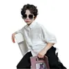 Gafas de sol de moda para niños en stock, Gafas de sol cuadradas de resina con estampado de letras geniales para niños, Gafas de sol cuadradas personalizadas