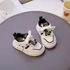 Sapatos infantis fofos de desenho animado para meninos, sapatos infantis de primavera e outono para meninas, tênis brancos casuais de couro respirável