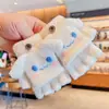 Guantes de Rebaja para Niñas, Nuevo Estilo Otoño e Invierno, Guantes Cálidos y a Prueba de Frío Kuromi de Cinco Dedos para Niños Pequeños y Niños