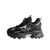 Zapatos de papá para hombre ins zapatos de moda 2026 Otoño nuevo estilo suela gruesa para aumentar altura estilo coreano ropa casual zapatos deportivos luminosos para hombre