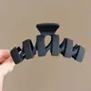 Pinza Geométrica Simple para el Cabello, Pinza de Moda para la Parte Trasera de la Cabeza, Pinza Femenina de Color Café, Accesorio para el Cabello de Pinza de Tiburón de Alta Gama y Exquisito