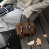 Bolso Boston de Mano Mate Otoño/Invierno para Mujer 2026 Nuevo Elegante Retro Bolso de Hombro Único Bolso Cruzado de Viaje de Alta Gama